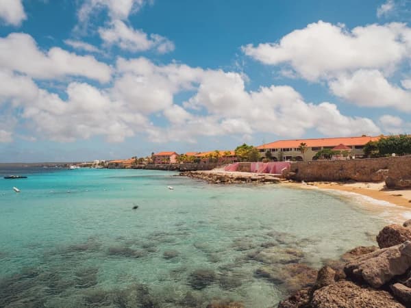 Traveler visiting Curaçao